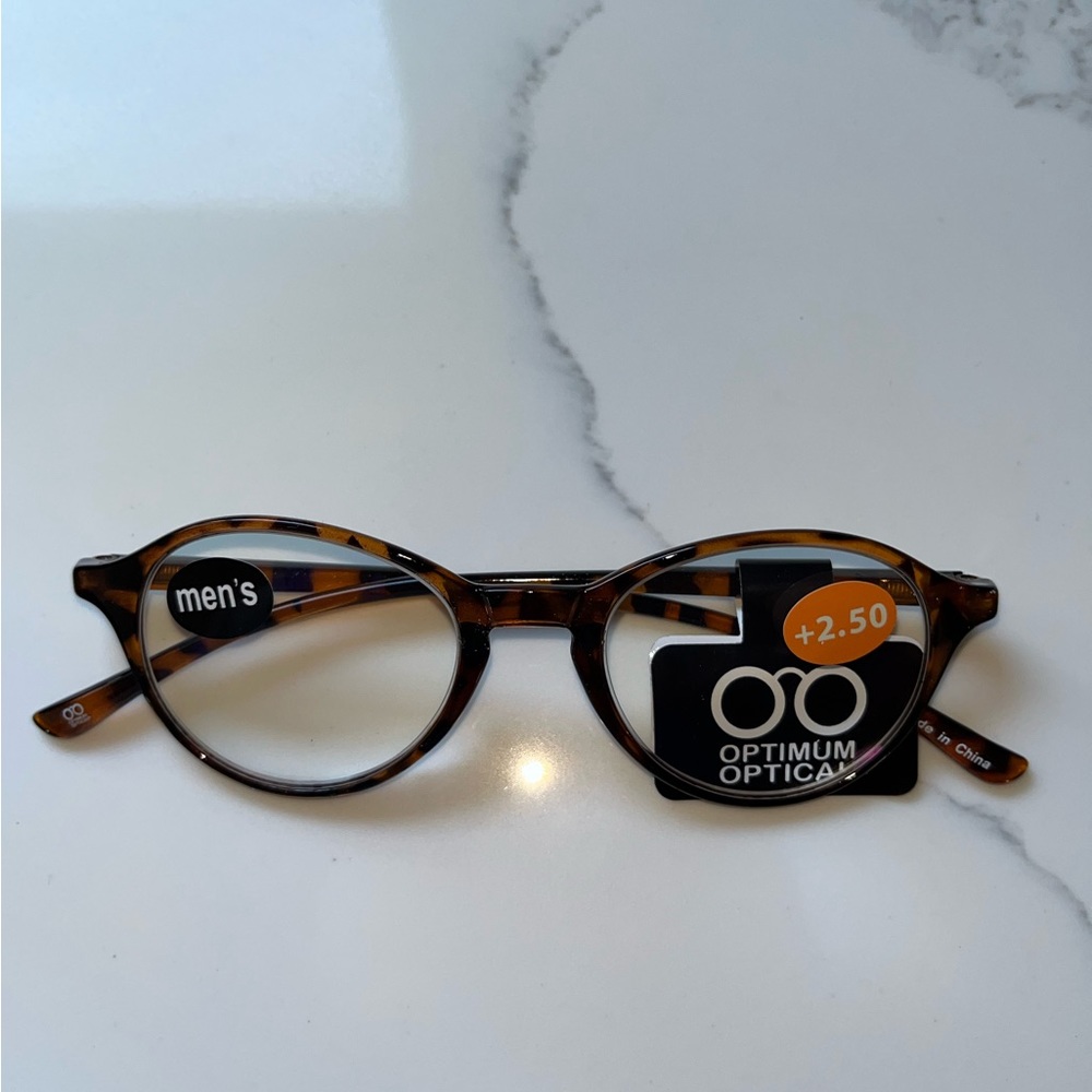 Nwt men’s brown tortoise shell plastic frame readers - 2.50